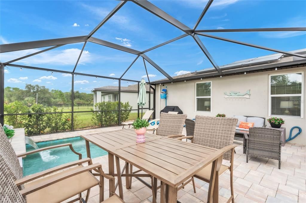 For Sale: $495,000 (3 beds, 2 baths, 1704 Square Feet)