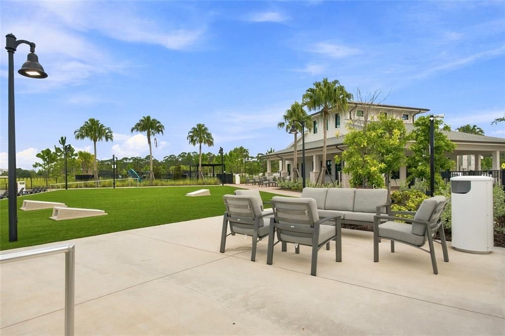 For Sale: $495,000 (3 beds, 2 baths, 1704 Square Feet)