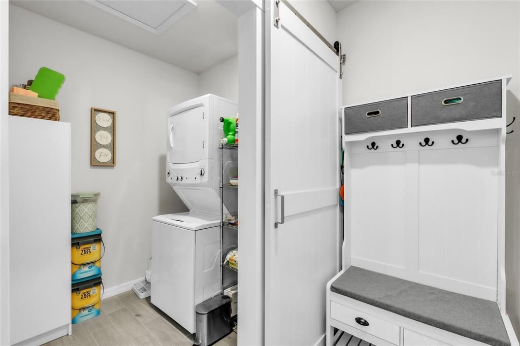 For Sale: $495,000 (3 beds, 2 baths, 1704 Square Feet)