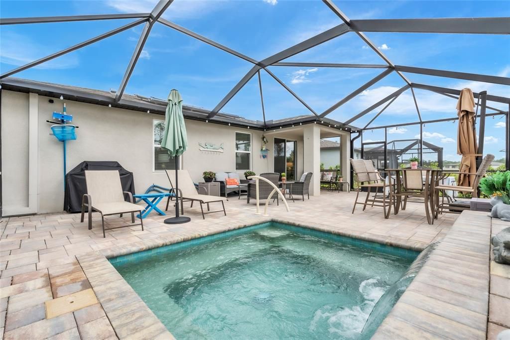 For Sale: $495,000 (3 beds, 2 baths, 1704 Square Feet)