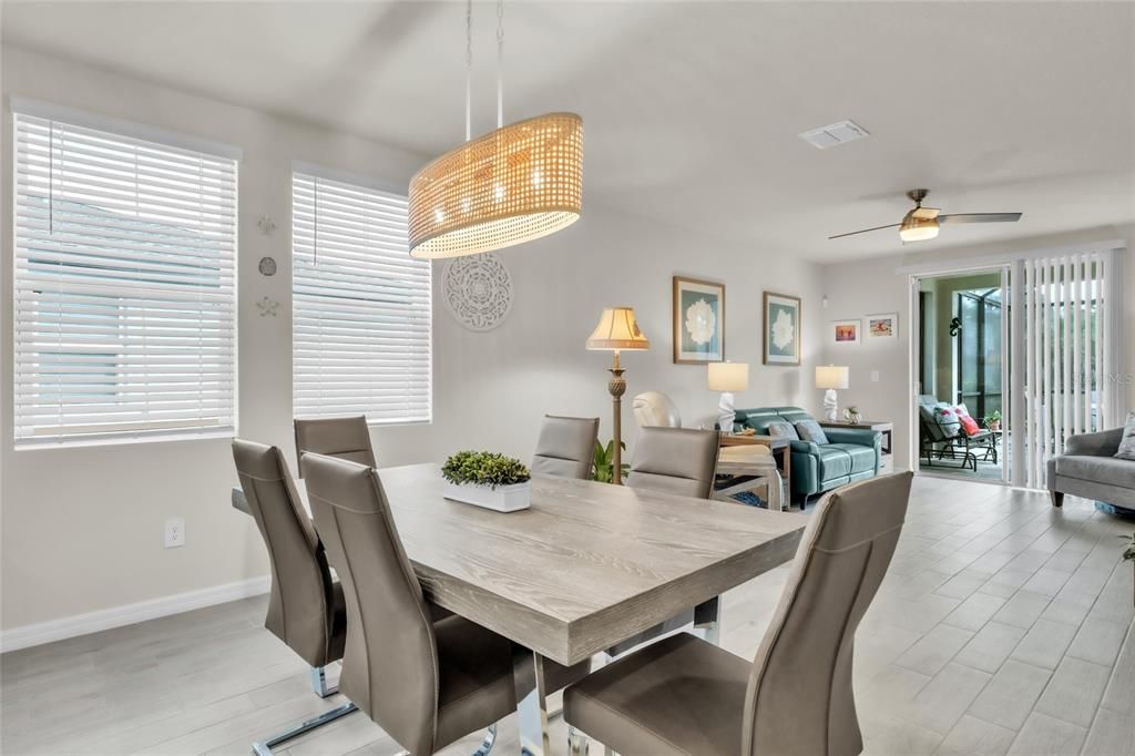 For Sale: $495,000 (3 beds, 2 baths, 1704 Square Feet)