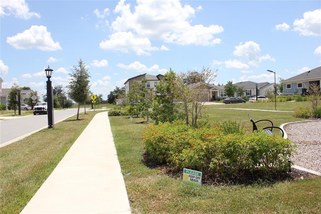 For Sale: $423,999 (4 beds, 3 baths, 2042 Square Feet)