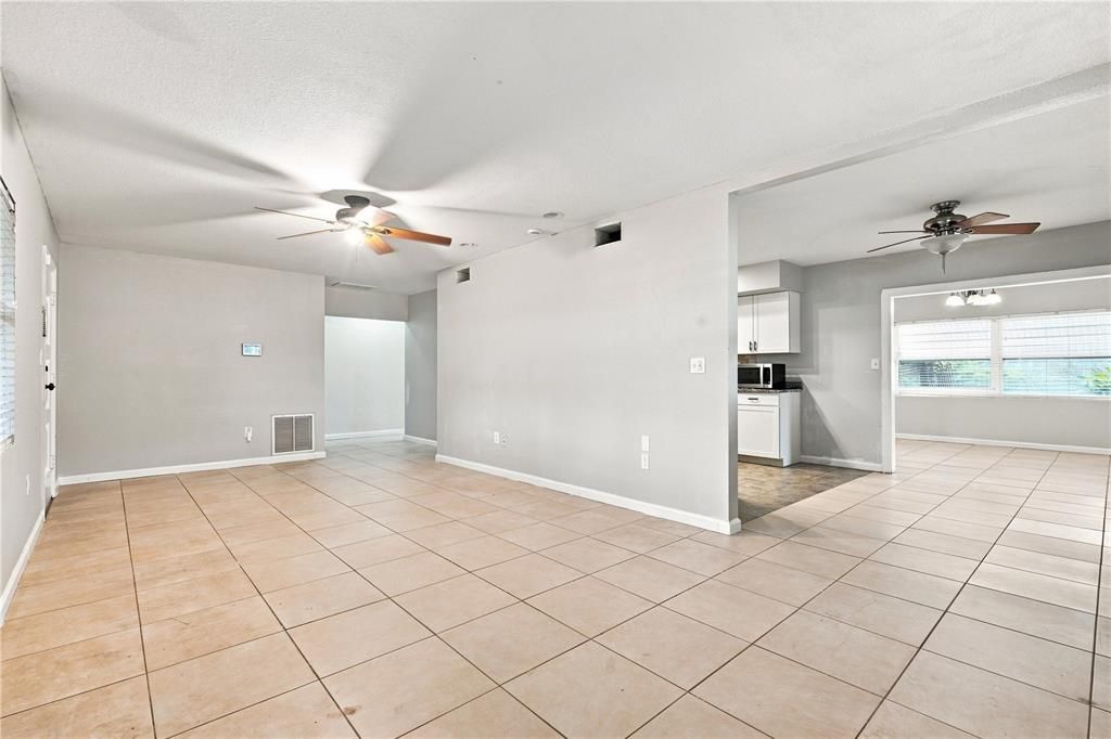 En Venta: $274,900 (3 camas, 2 baños, 1448 Pies cuadrados)