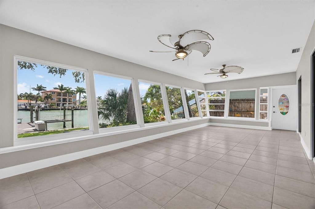 En Venta: $849,000 (2 camas, 2 baños, 1595 Pies cuadrados)
