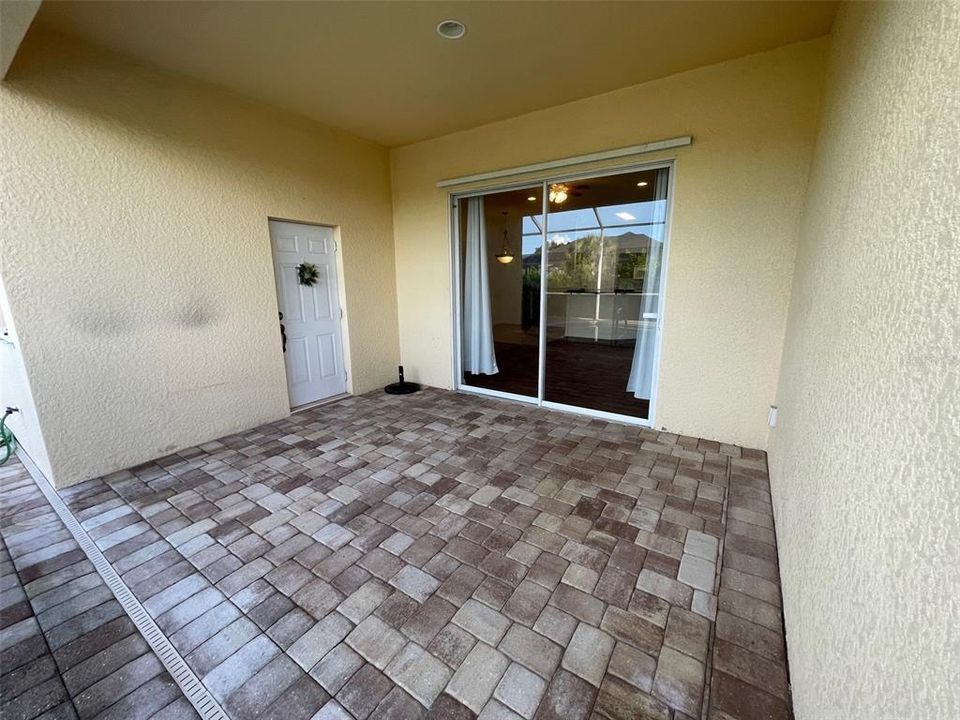 For Sale: $419,000 (4 beds, 3 baths, 2321 Square Feet)