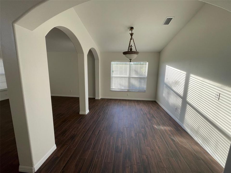 For Sale: $419,000 (4 beds, 3 baths, 2321 Square Feet)