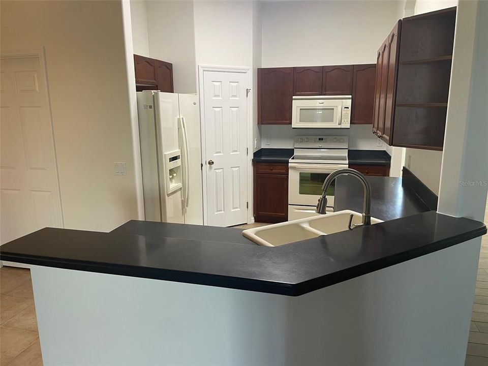 For Sale: $419,000 (4 beds, 3 baths, 2321 Square Feet)