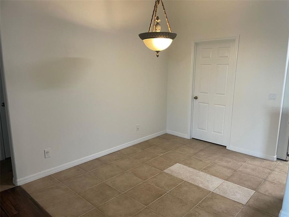 For Sale: $419,000 (4 beds, 3 baths, 2321 Square Feet)