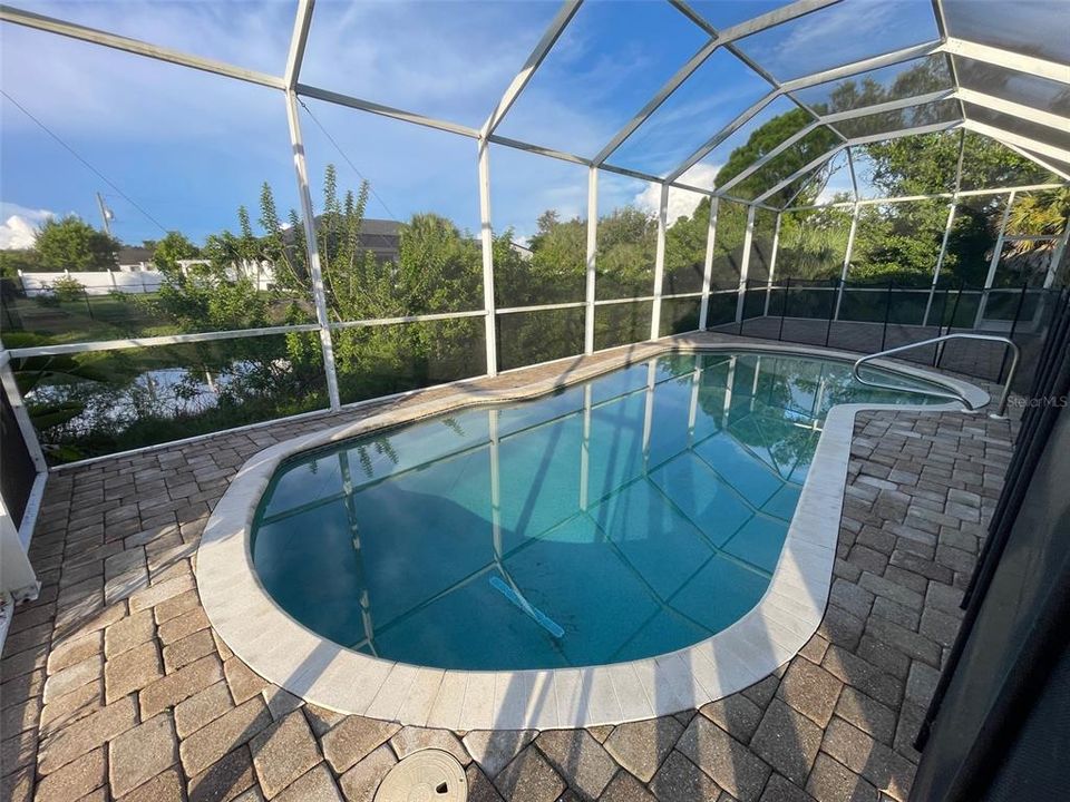 For Sale: $419,000 (4 beds, 3 baths, 2321 Square Feet)