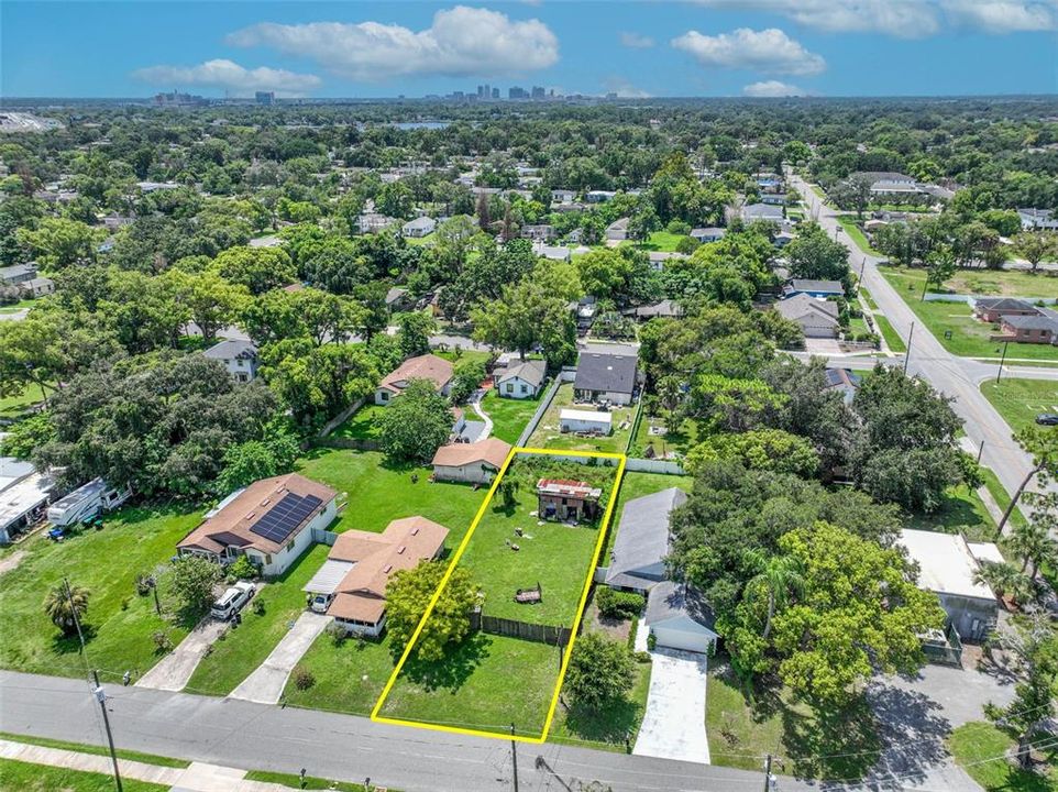 En Venta: $175,000 (0.16 acres)