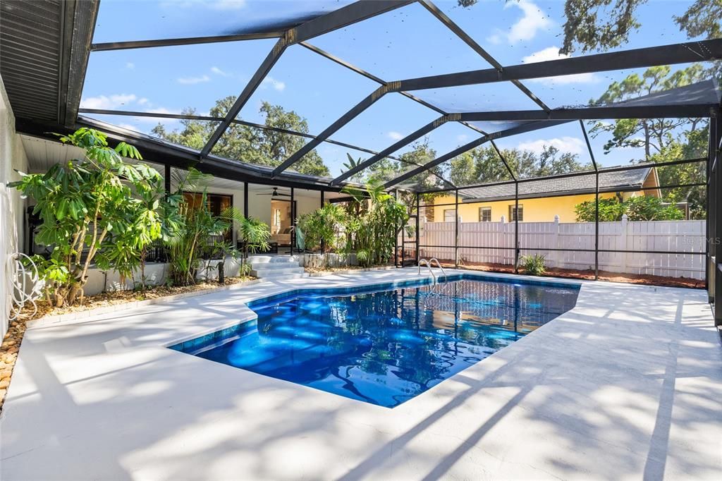 Active With Contract: $775,000 (4 beds, 2 baths, 2100 Square Feet)