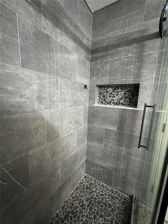 For Sale: $219,900 (2 beds, 1 baths, 1146 Square Feet)