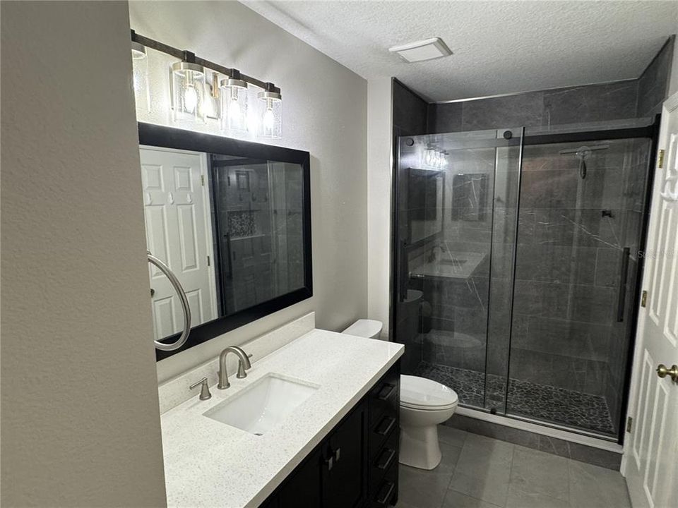 For Sale: $219,900 (2 beds, 1 baths, 1146 Square Feet)