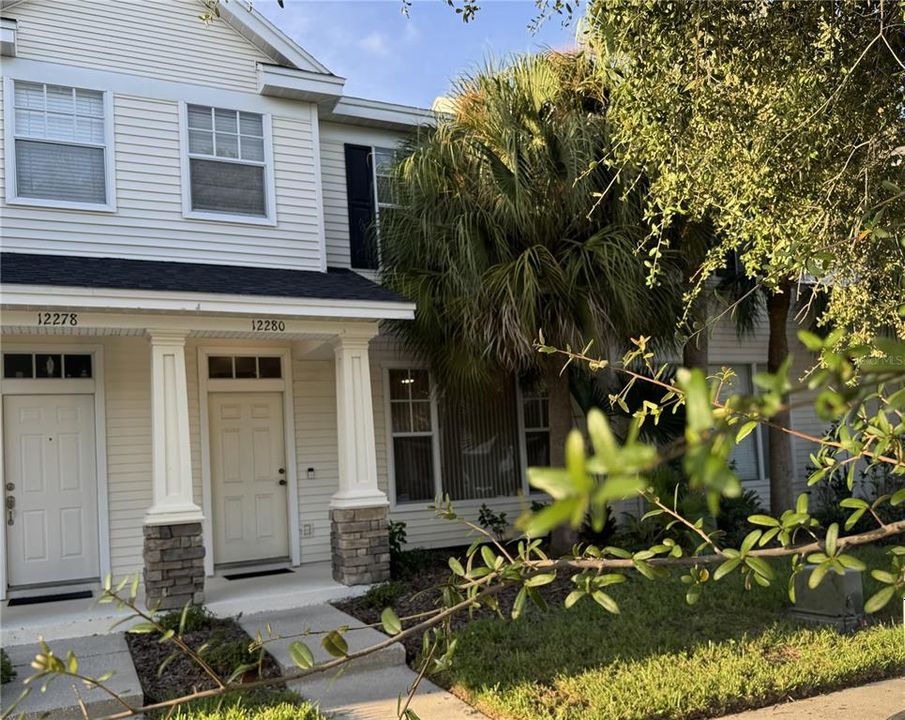 For Sale: $219,900 (2 beds, 1 baths, 1146 Square Feet)