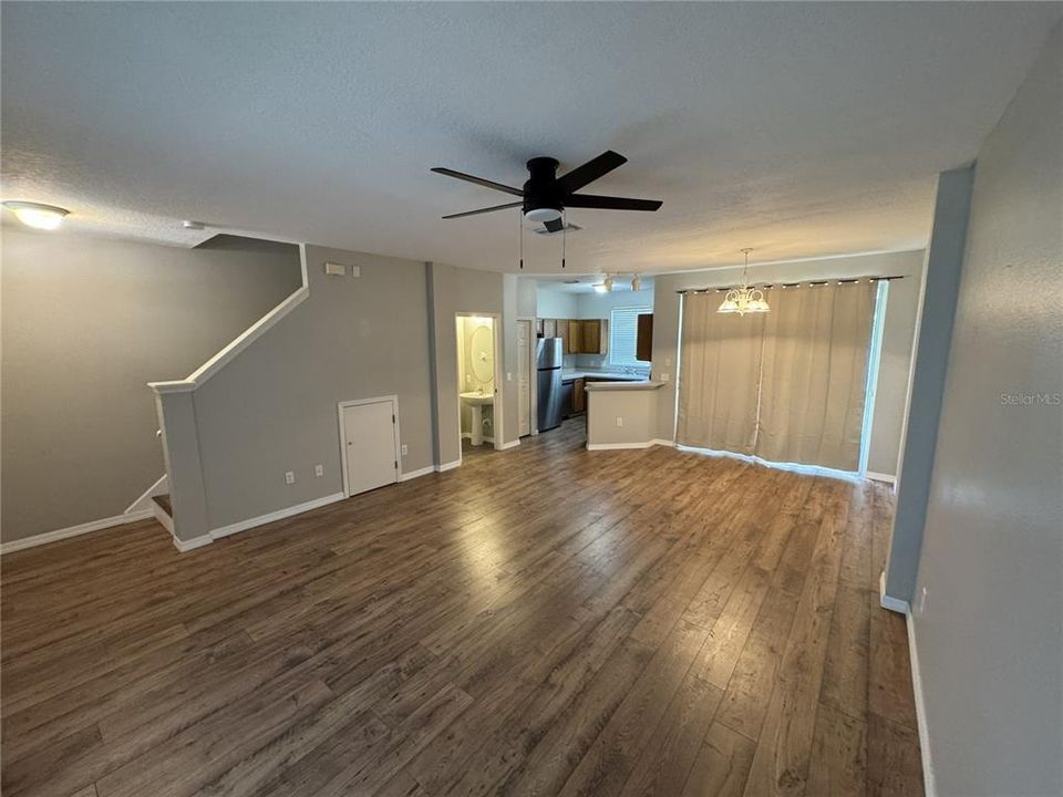 For Sale: $219,900 (2 beds, 1 baths, 1146 Square Feet)