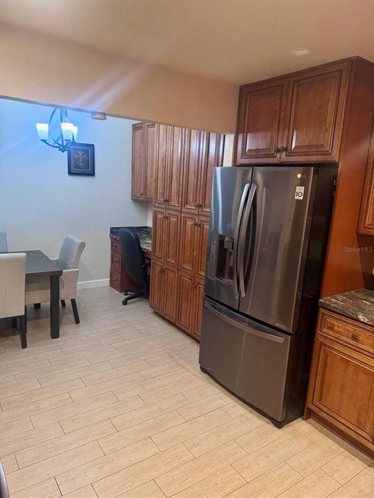 В аренду: $1,999 (2 спален, 2 ванн, 1079 Квадратных фут)