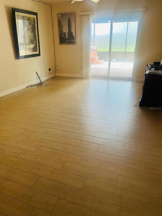 В аренду: $1,999 (2 спален, 2 ванн, 1079 Квадратных фут)