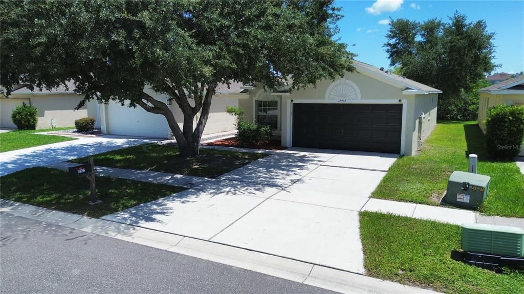 For Sale: $305,000 (3 beds, 2 baths, 1377 Square Feet)