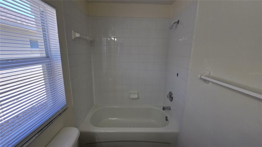 For Sale: $305,000 (3 beds, 2 baths, 1377 Square Feet)
