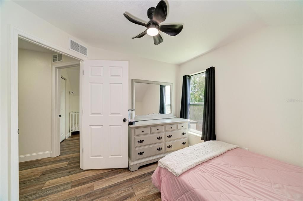 For Sale: $529,000 (5 beds, 2 baths, 1973 Square Feet)