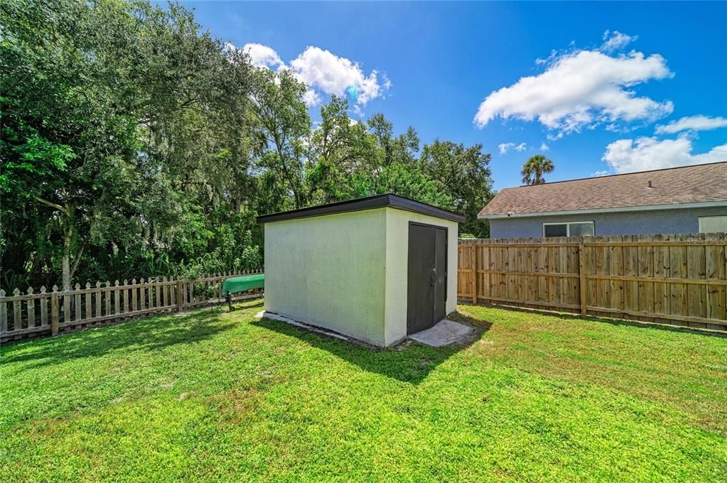 For Sale: $529,000 (5 beds, 2 baths, 1973 Square Feet)