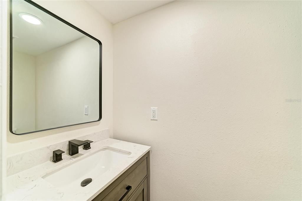 For Sale: $529,000 (5 beds, 2 baths, 1973 Square Feet)