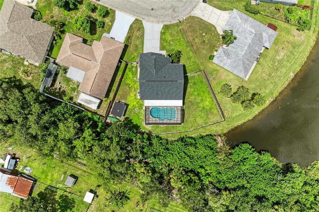 For Sale: $529,000 (5 beds, 2 baths, 1973 Square Feet)