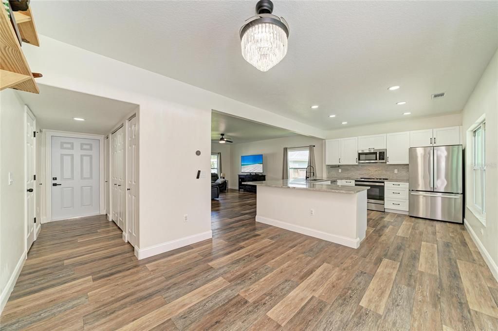 For Sale: $529,000 (5 beds, 2 baths, 1973 Square Feet)