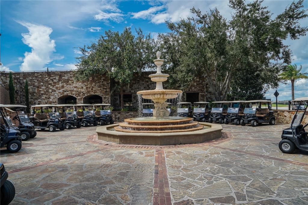 En Venta: $1,100,000 (1.03 acres)