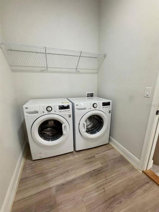 For Rent: $2,200 (4 beds, 2 baths, 1833 Square Feet)