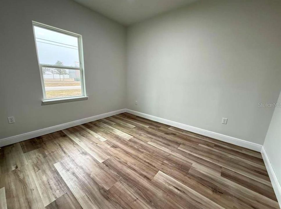 For Rent: $2,200 (4 beds, 2 baths, 1833 Square Feet)