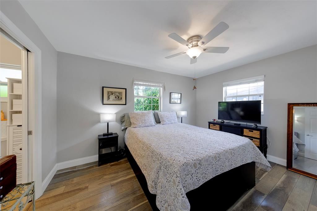 En Venta: $479,900 (3 camas, 2 baños, 1354 Pies cuadrados)