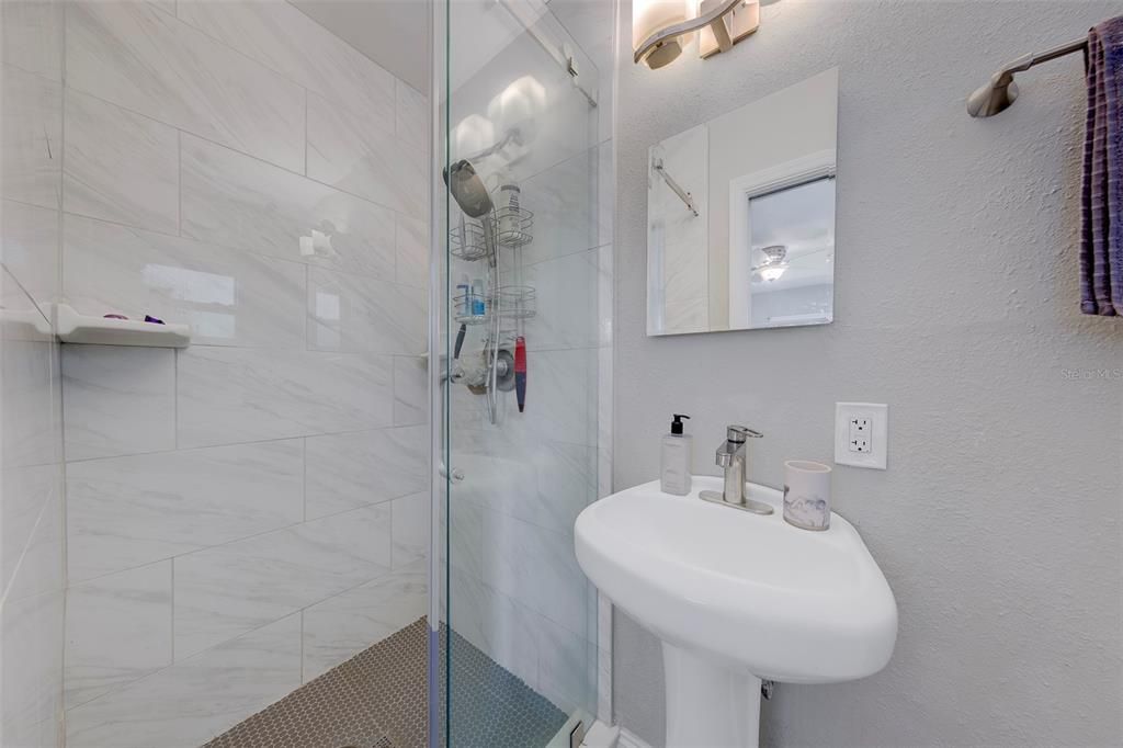 En Venta: $479,900 (3 camas, 2 baños, 1354 Pies cuadrados)