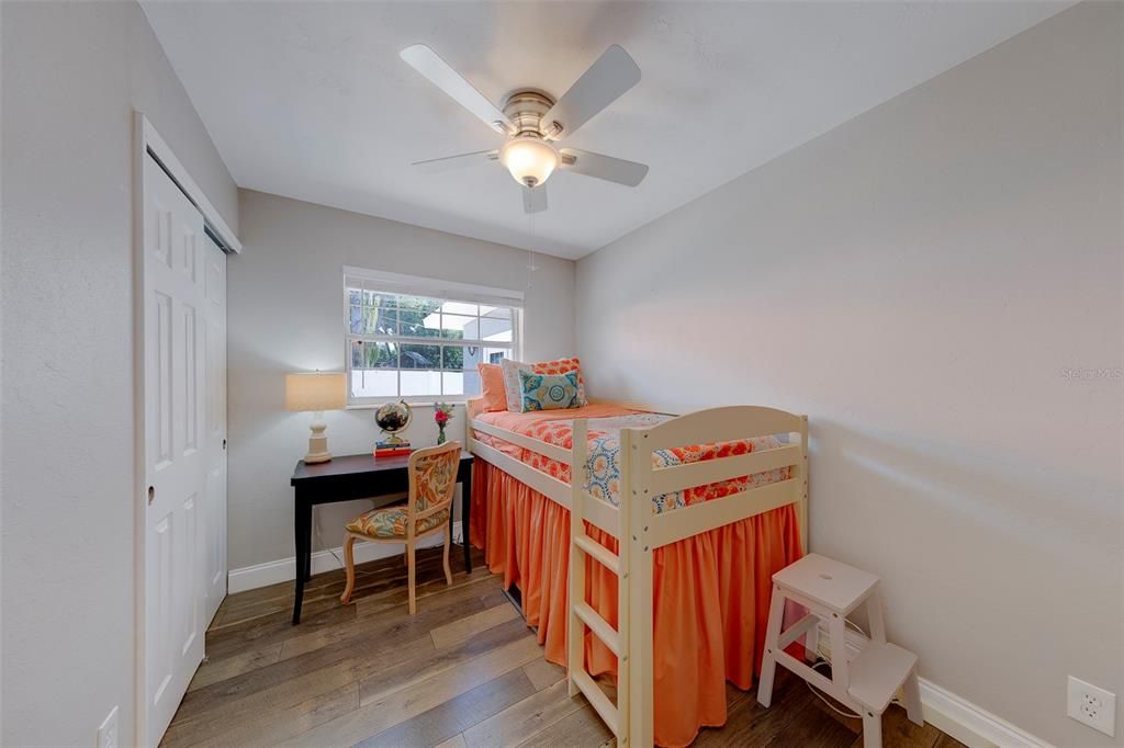 En Venta: $479,900 (3 camas, 2 baños, 1354 Pies cuadrados)