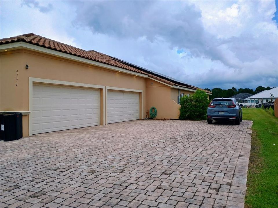 For Rent: $4,500 (6 beds, 4 baths, 3238 Square Feet)