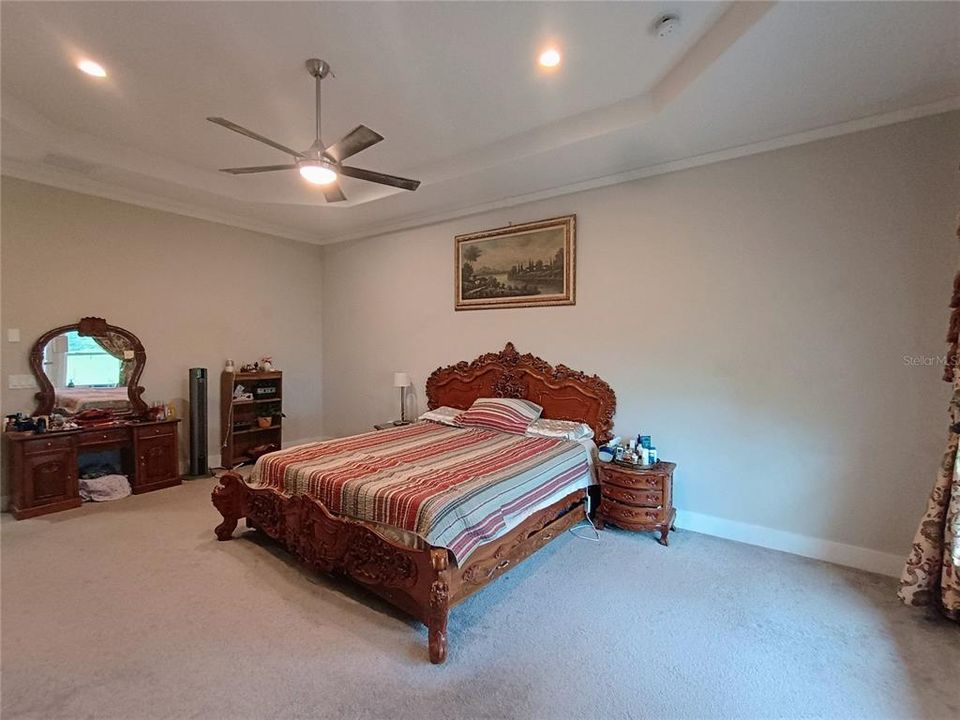For Rent: $4,500 (6 beds, 4 baths, 3238 Square Feet)