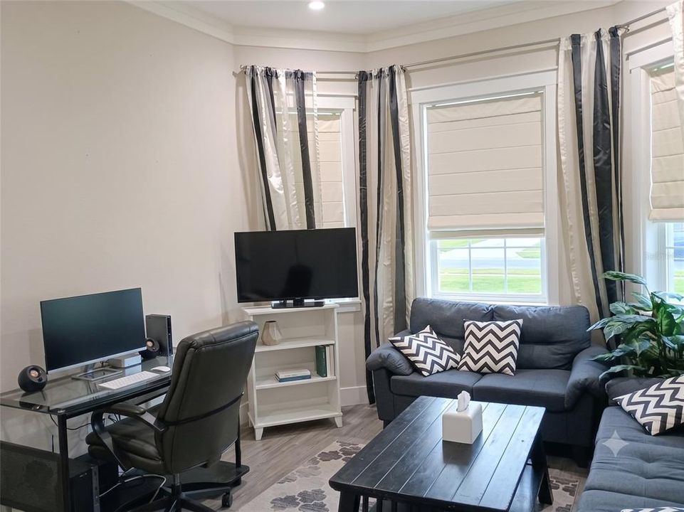 For Rent: $4,500 (6 beds, 4 baths, 3238 Square Feet)