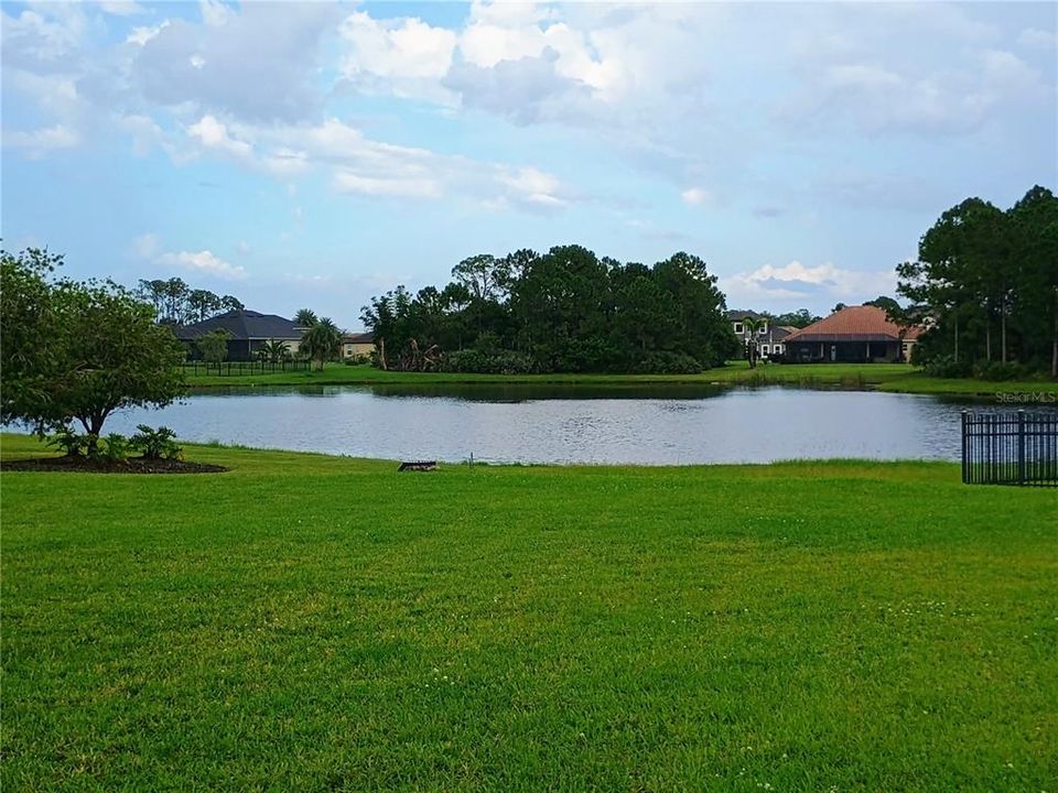 For Rent: $4,500 (6 beds, 4 baths, 3238 Square Feet)