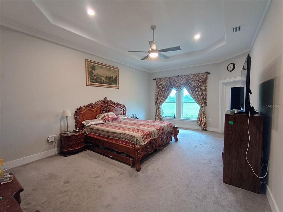 For Rent: $4,500 (6 beds, 4 baths, 3238 Square Feet)