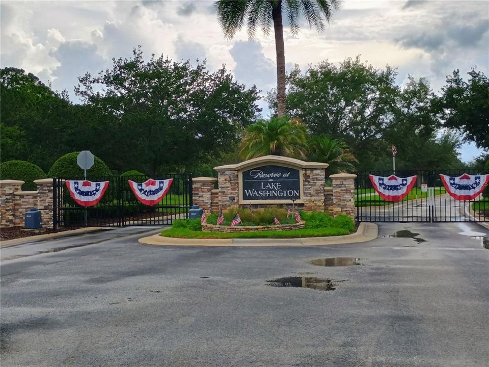 For Rent: $4,500 (6 beds, 4 baths, 3238 Square Feet)
