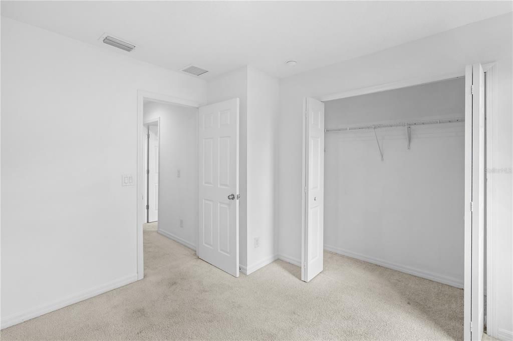 For Rent: $2,100 (3 beds, 2 baths, 1606 Square Feet)