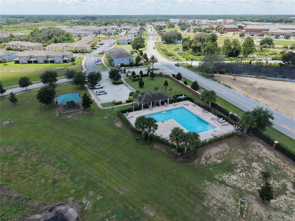 For Rent: $2,100 (3 beds, 2 baths, 1606 Square Feet)
