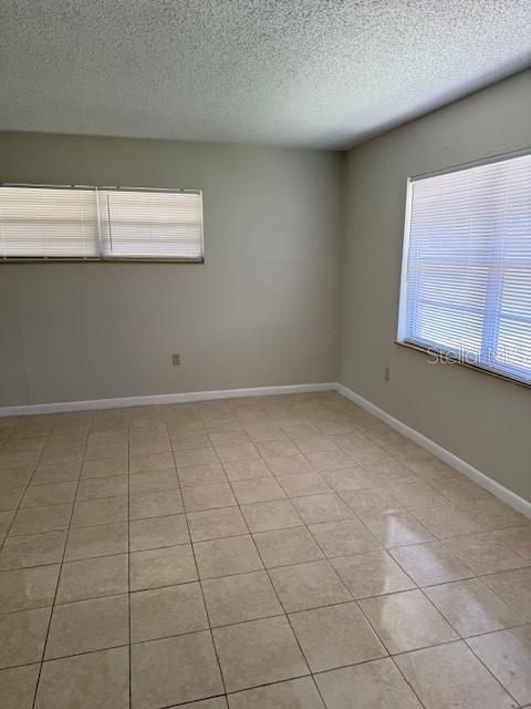 For Rent: $1,425 (3 beds, 1 baths, 1032 Square Feet)