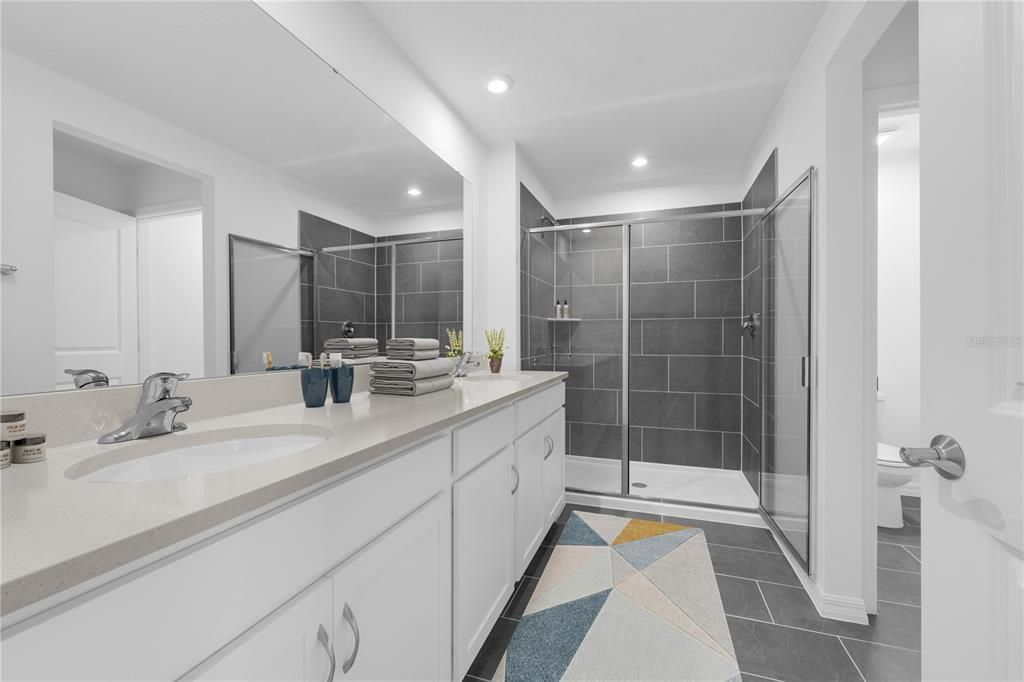 For Sale: $447,915 (5 beds, 4 baths, 2856 Square Feet)