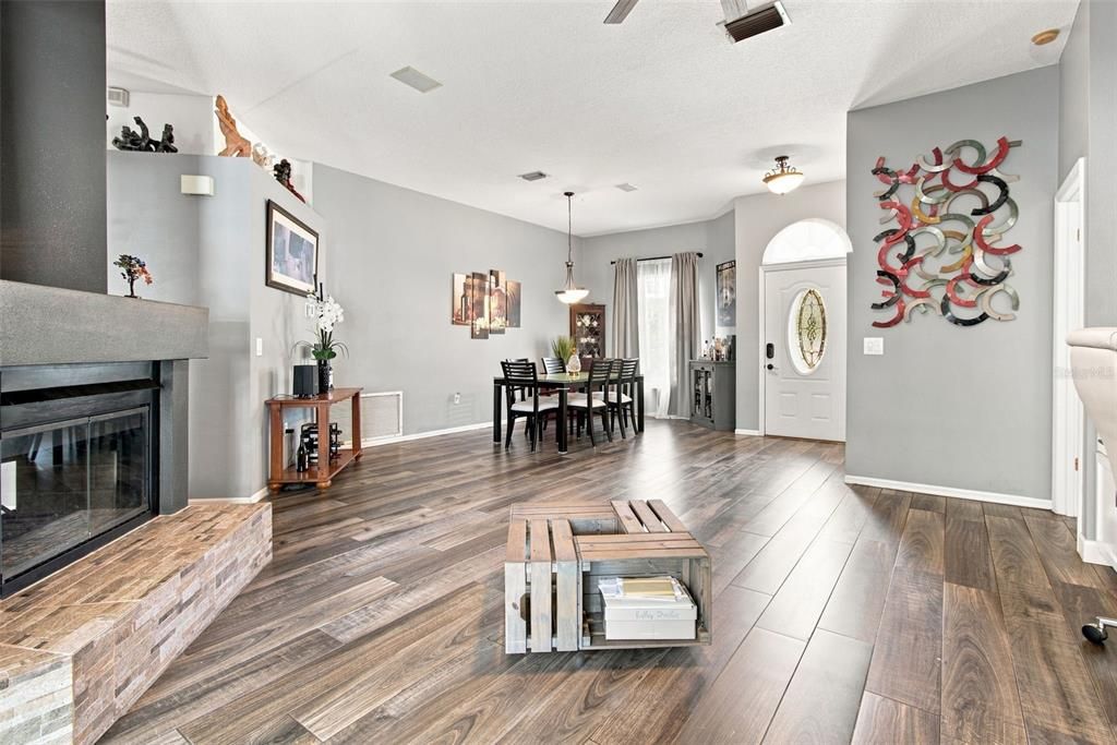For Sale: $479,900 (3 beds, 2 baths, 1997 Square Feet)