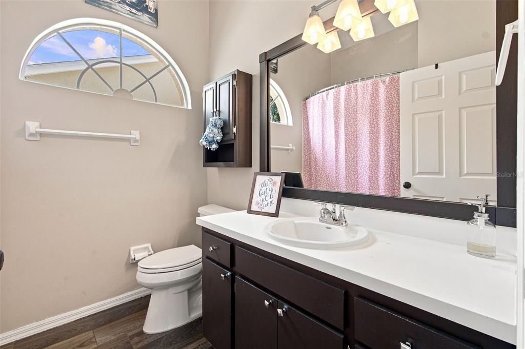 For Sale: $479,900 (3 beds, 2 baths, 1997 Square Feet)