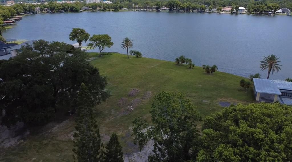 En Venta: $4,299,000 (8.23 acres)