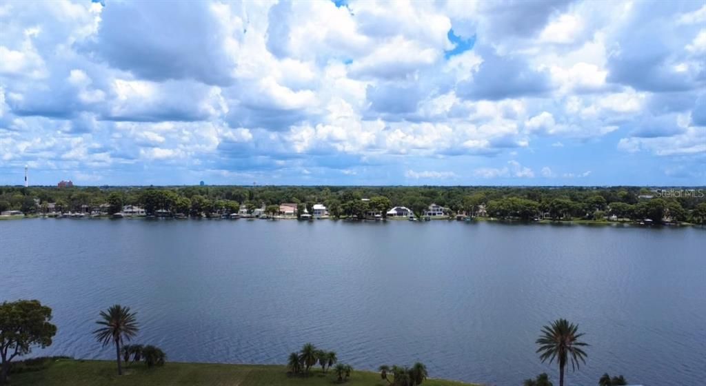 En Venta: $4,299,000 (8.23 acres)