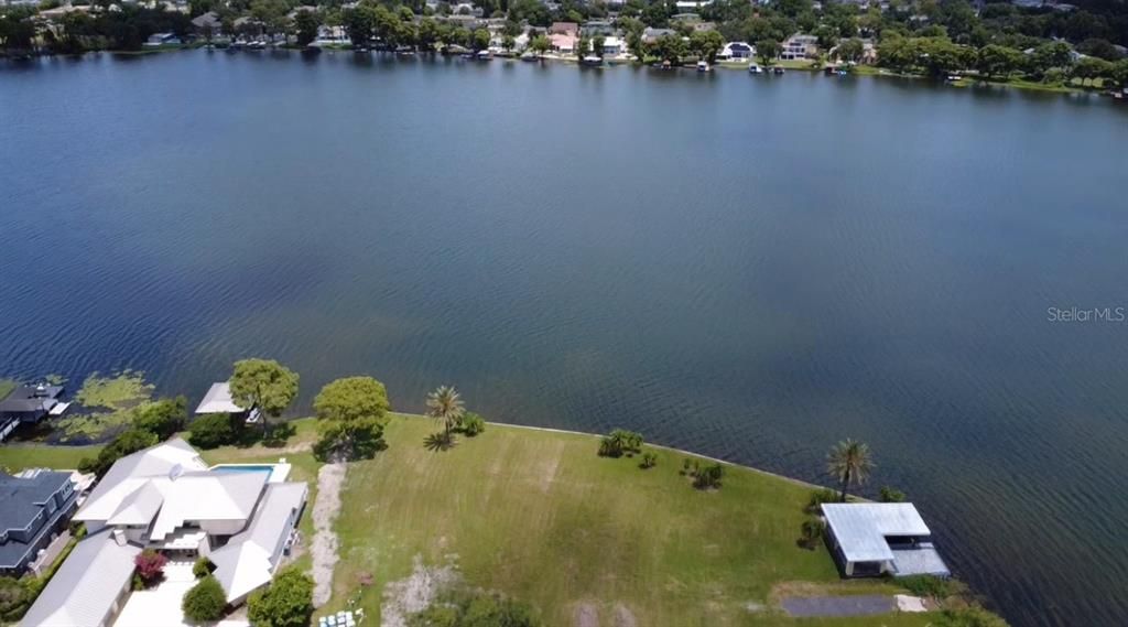 En Venta: $4,299,000 (8.23 acres)