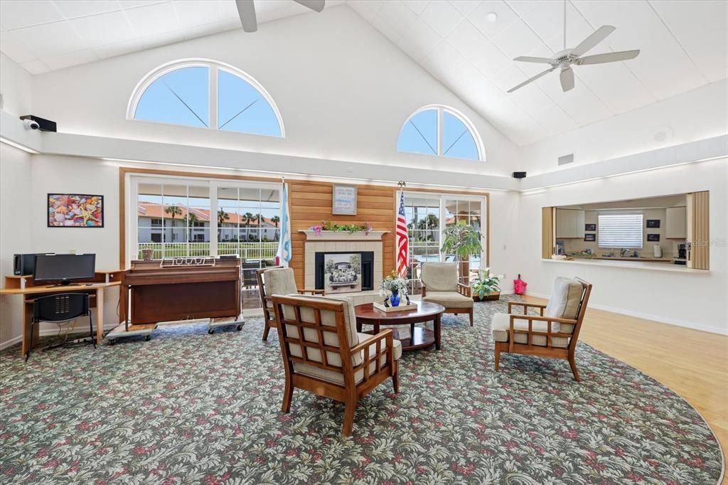 For Sale: $329,000 (2 beds, 2 baths, 1515 Square Feet)